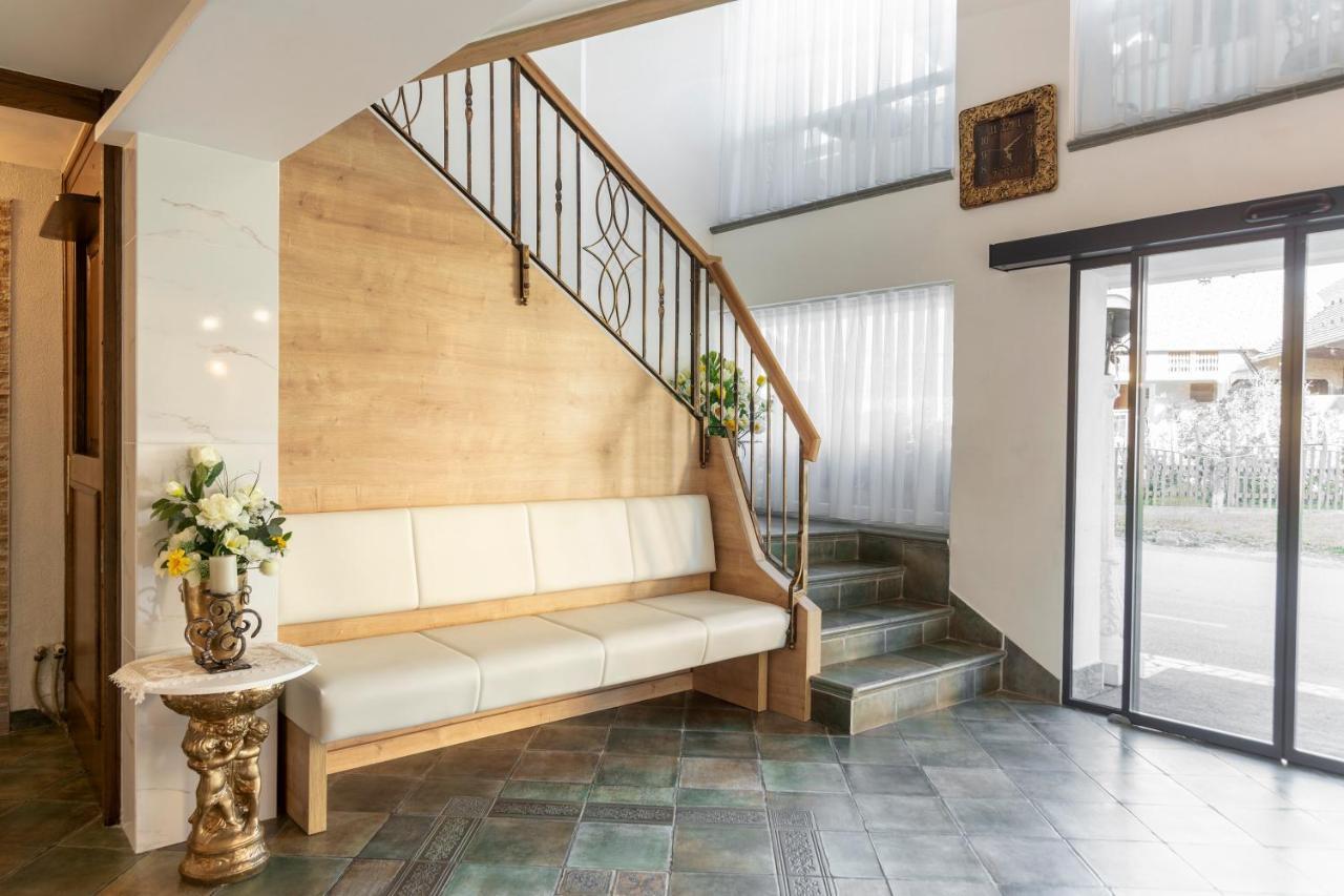 Hotel Jagodic Garni 3*